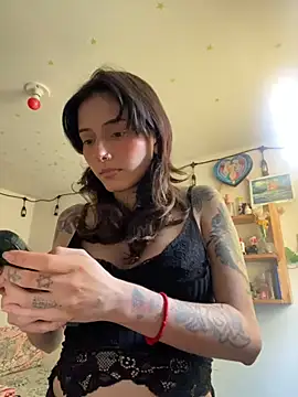 LiliJones  online show from 10, 2, 2026