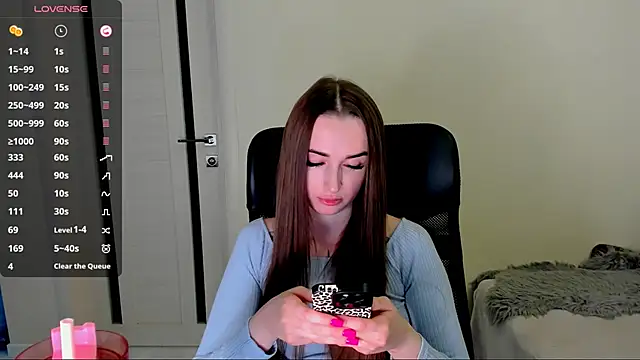 Kimmberr online show from 13, 11, 2025