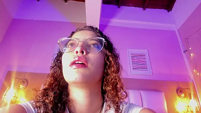 Dollar-girl online show from 8, 1, 2025