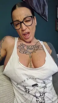 EmilyDiazofficial online show from 18, 11, 2025