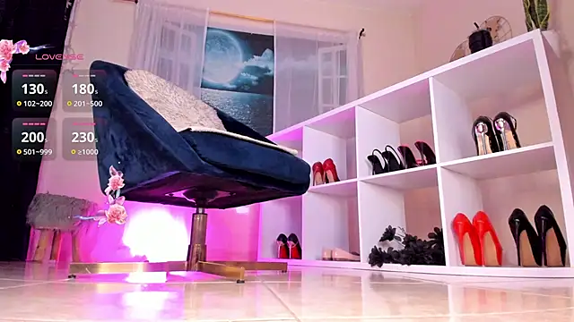 Itzeldreams online show from 2, 12, 2025