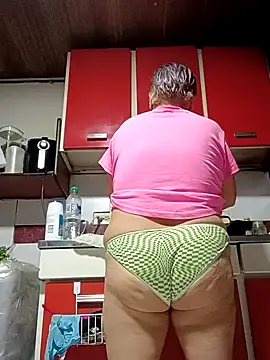 Snapshot of DirtyBIianca chatting on 14, 11, 2025 DirtyBIianca online show from 14, 11, 2025