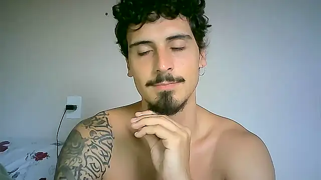 Snapshot of milkoffe chatting on 15, 1, 2025 milkoffe online show from 15, 1, 2025