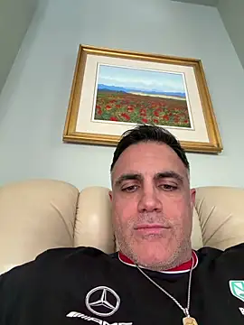 Snapshot of Bad_daddy21 chatting on 13, 3, 2026 Bad daddy21 online show from 13, 3, 2026