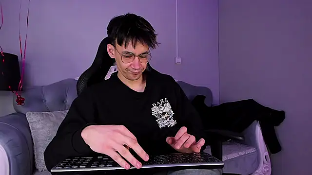 CalvinOwens online show from 8, 2, 2025