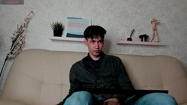 CalvinOwens online show from 19, 2, 2025