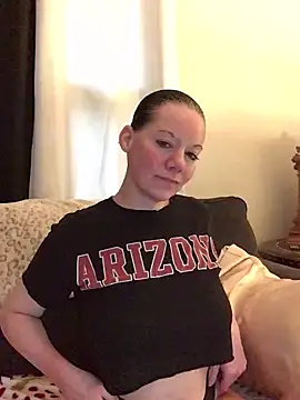 SidneyRaee online show from 5, 5, 2026