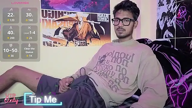 Snapshot of just_fucks chatting on 8, 4, 2026 just fucks online show from 8, 4, 2026
