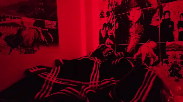 Snapshot of just_fucks chatting on 12, 4, 2026 just fucks online show from 12, 4, 2026