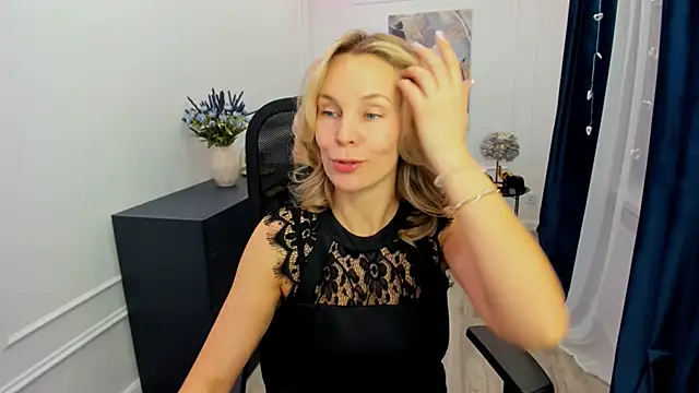 Sinty Devis online show from 5, 2, 2026