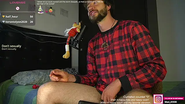 Snapshot of just_maxii chatting on 29, 12, 2024 just maxii online show from 29, 12, 2024