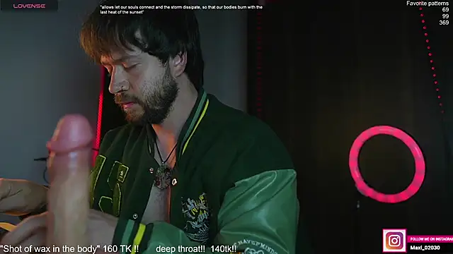 Snapshot of just_maxii chatting on 18, 9, 2025 just maxii online show from 18, 9, 2025