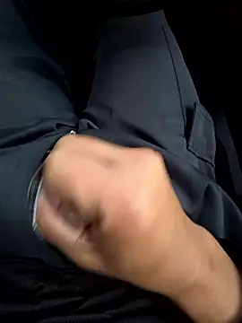 Snapshot of mjiyk1130 chatting on 2, 3, 2026 mjiyk1130 online show from 2, 3, 2026