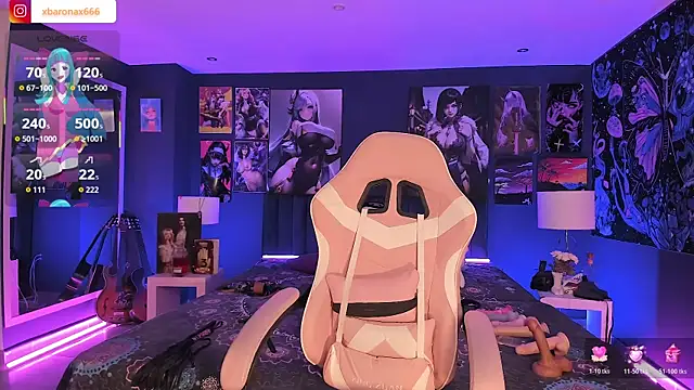 Snapshot of LanaKyutt chatting on 28, 10, 2025 LanaKyutt online show from 28, 10, 2025