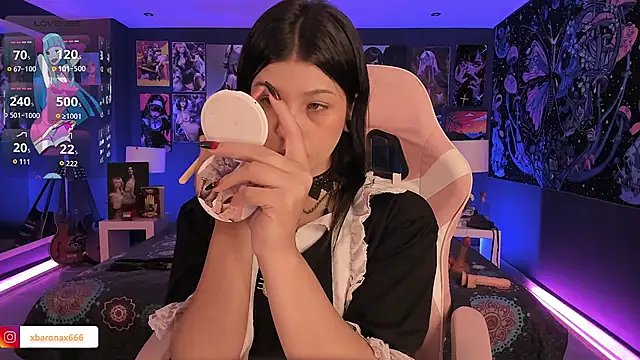 Snapshot of LanaKyutt chatting on 19, 11, 2025 LanaKyutt online show from 19, 11, 2025