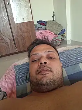 Snapshot of dirtybearr chatting on 18, 12, 2025 dirtybearr online show from 18, 12, 2025