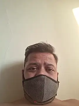 Snapshot of dirtybearr chatting on 20, 12, 2025 dirtybearr online show from 20, 12, 2025