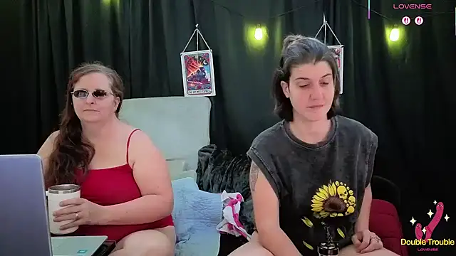 Sexy Mama-69 online show from 3, 12, 2025