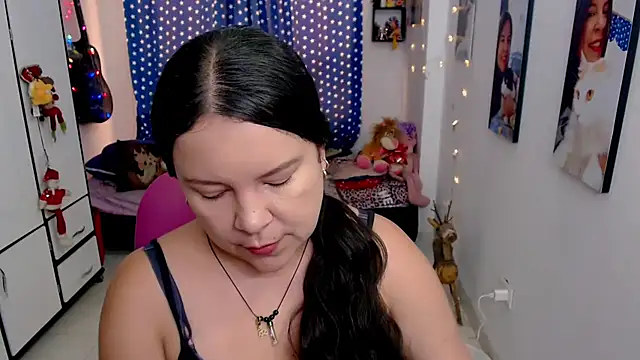 claryssa  online show from 23, 2, 2026