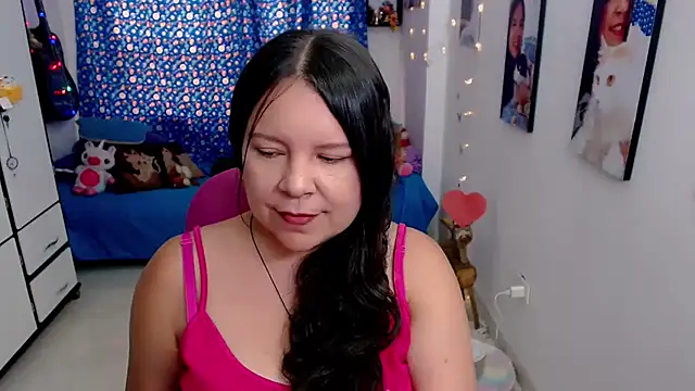 claryssa  online show from 10, 3, 2026