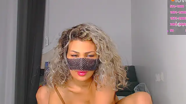 Snapshot of Turkish_Latina chatting on 10, 1, 2025 Turkish Latina online show from 10, 1, 2025