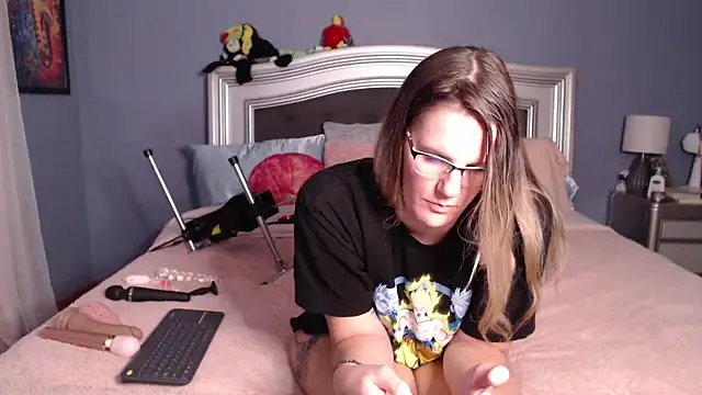 Sarahtineke online show from 8, 1, 2026