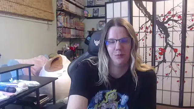 Sarahtineke online show from 17, 2, 2026