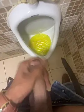 hitlar1026 online show from 10, 4, 2026