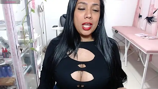 Snapshot of titsbiglovers chatting on 14, 6, 2026 titsbiglovers online show from 14, 6, 2026