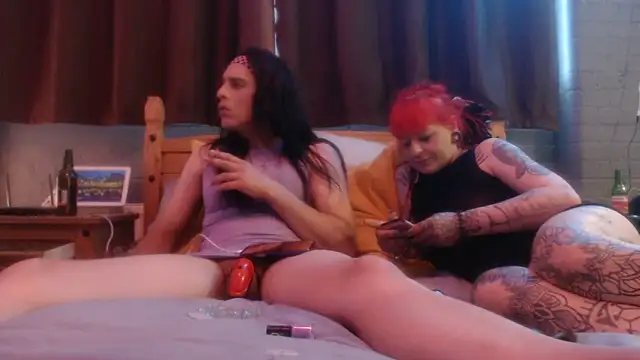 NeverTooMuch95 online show from 24, 4, 2026