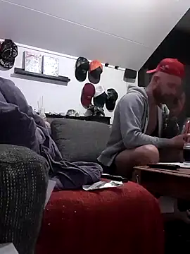 Snapshot of eltoulou chatting on 7, 2, 2025 eltoulou online show from 7, 2, 2025