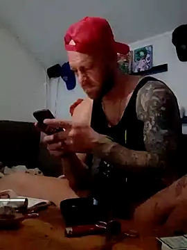 Snapshot of eltoulou chatting on 8, 2, 2025 eltoulou online show from 8, 2, 2025