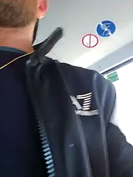 Snapshot of eltoulou chatting on 6, 3, 2025 eltoulou online show from 6, 3, 2025