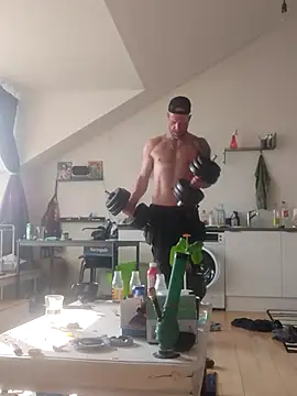 Snapshot of eltoulou chatting on 20, 3, 2025 eltoulou online show from 20, 3, 2025