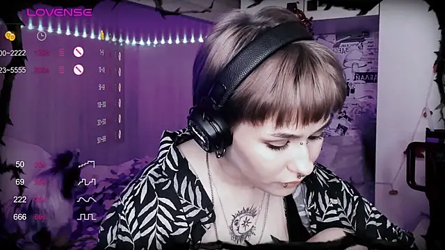 say mary online show from 3, 2, 2025