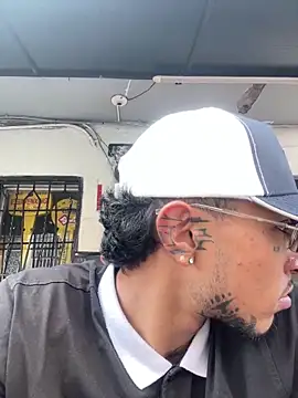 Snapshot of Alex_Teau chatting on 8, 3, 2025 Alex Teau online show from 8, 3, 2025