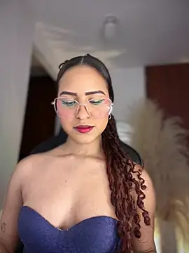 Snapshot of gretta_kler1 chatting on 21, 6, 2026 gretta kler1 online show from 21, 6, 2026