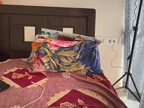 lovbombayduck11 online show from 18, 2, 2025