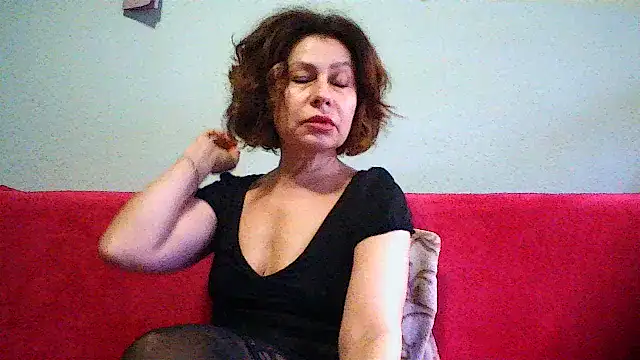 Mat Elenore online show from 19, 2, 2026