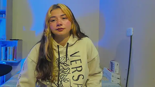 Amywhitexxxd online show from 28, 2, 2025