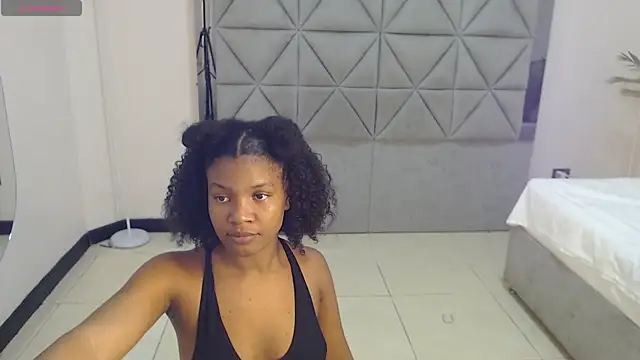 Snapshot of genesis_moretz chatting on 21, 4, 2026 genesis moretz online show from 21, 4, 2026