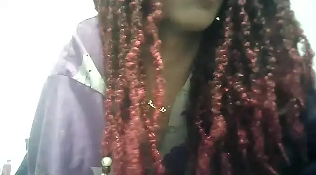 Snapshot of CaramelDipper chatting on 7, 12, 2024 CaramelDipper online show from 7, 12, 2024