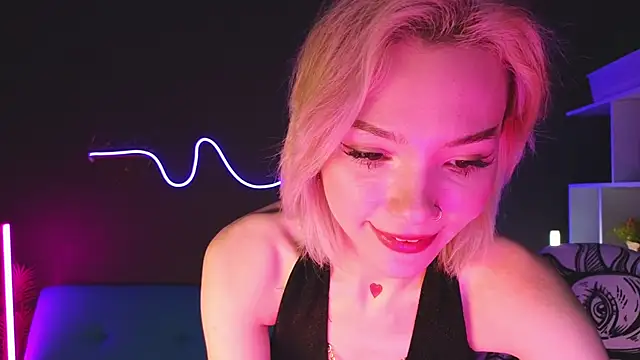 Snapshot of SandraBoyl chatting on 12, 1, 2025 SandraBoyl online show from 12, 1, 2025