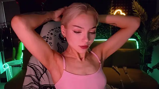 Snapshot of SandraBoyl chatting on 20, 3, 2025 SandraBoyl online show from 20, 3, 2025