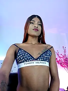 Snapshot of Elektra_Queen chatting on 5, 3, 2025 Elektra Queen online show from 5, 3, 2025