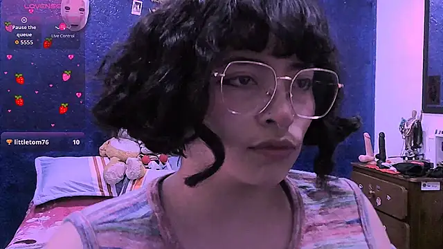 NinaYellow online show from 10, 3, 2026