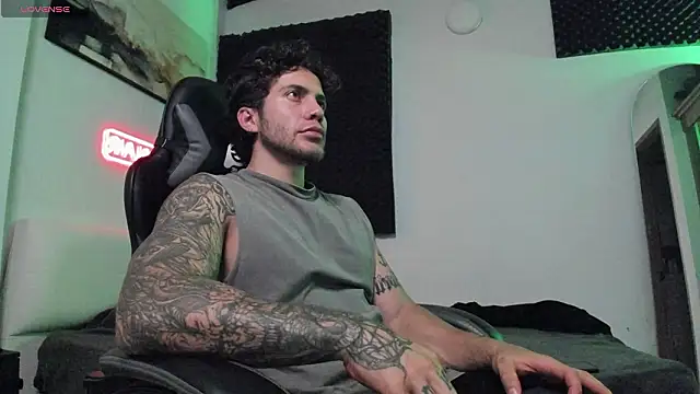 Snapshot of LucianSinclair chatting on 26, 2, 2026 LucianSinclair online show from 26, 2, 2026