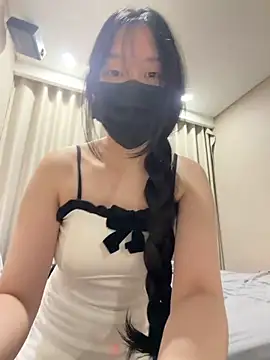 Snapshot of MEOW_MEO chatting on 23, 4, 2026 MEOW MEO online show from 23, 4, 2026