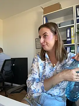 Hii Lolla online show from 27, 3, 2026