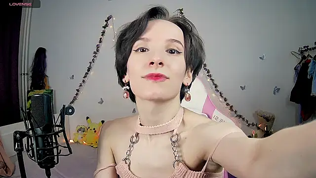 Snapshot of Violet_Veliya chatting on 4, 12, 2024 Violet Veliya online show from 4, 12, 2024